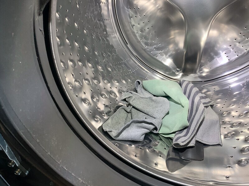 Microfiber towels in a front load washing machine